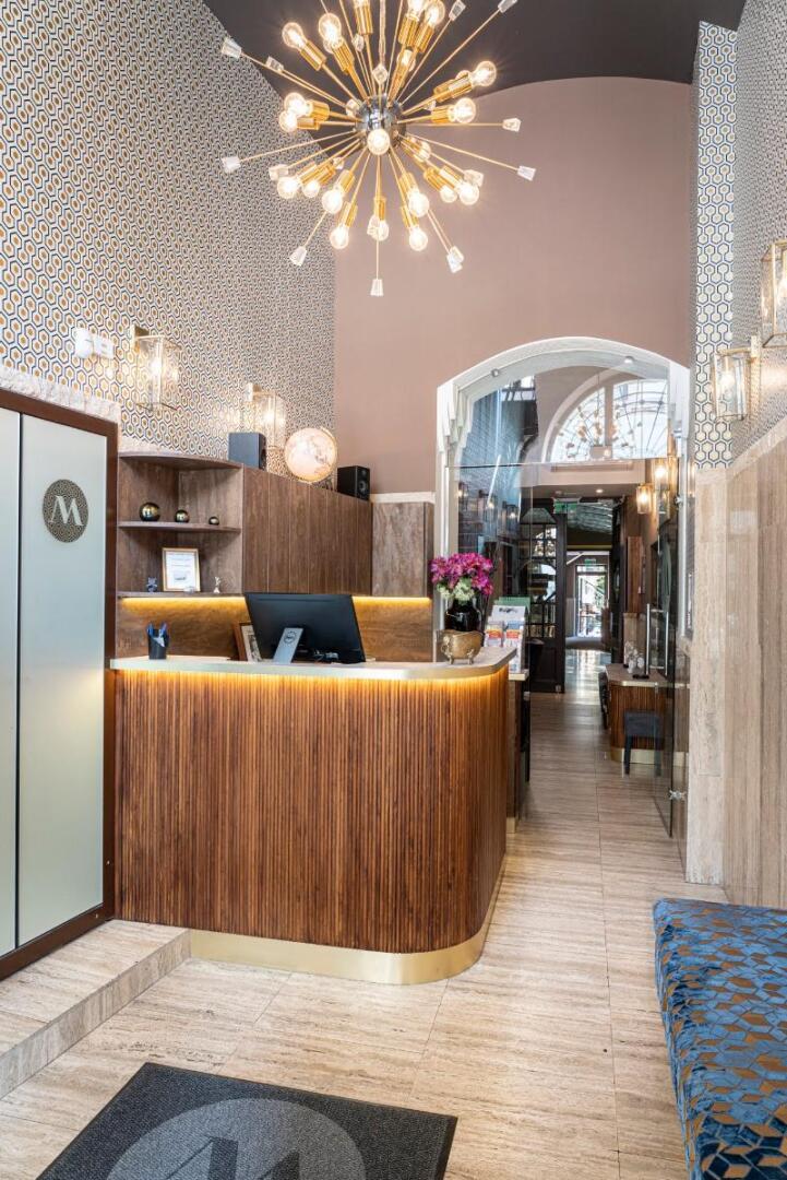 Photo - Hotel Mika Downtown