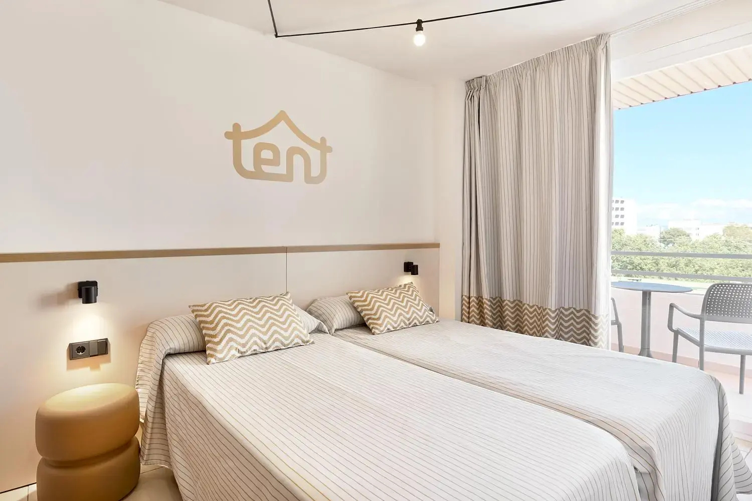 Photo - tent Calvia Beach
