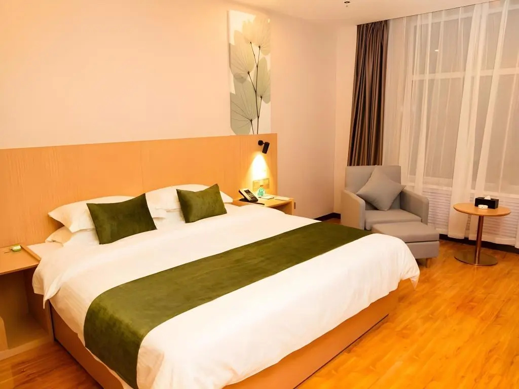 GreenTree Inn Pingliang Jinding Times Square