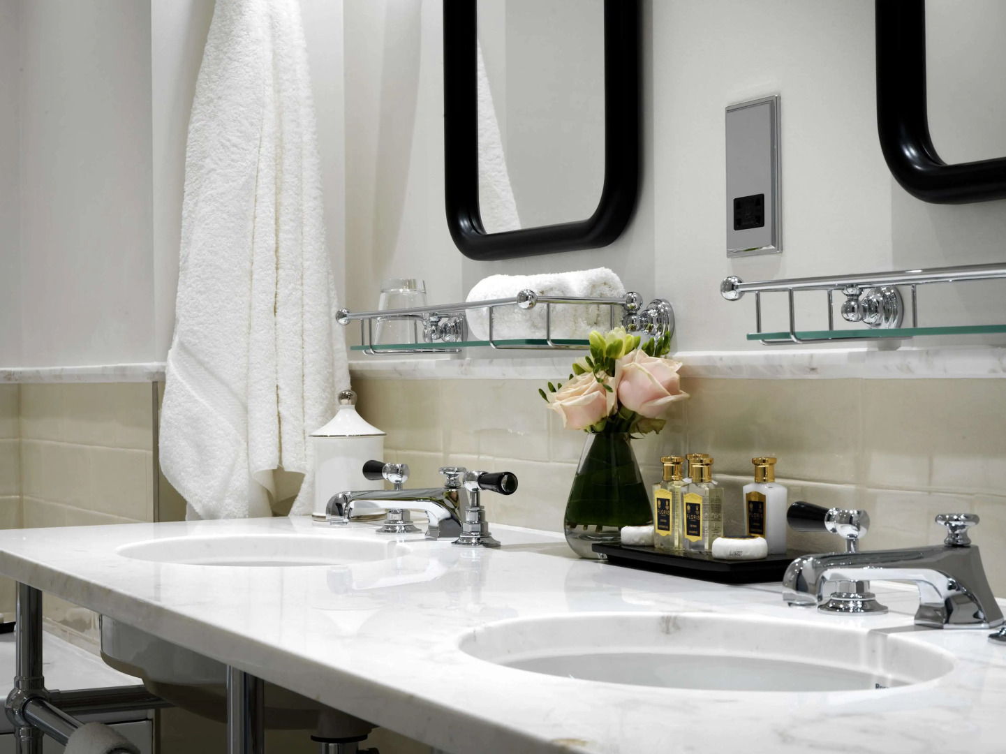 Foto - The Stafford London