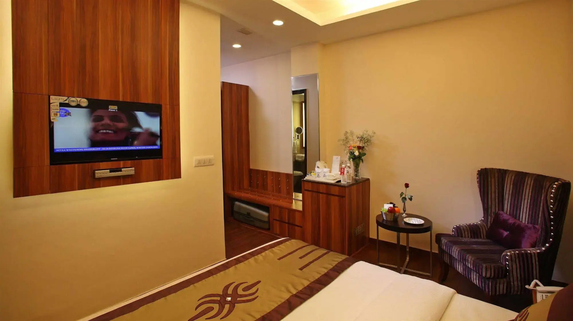 Photo - JRD Luxury-Business Hotel
