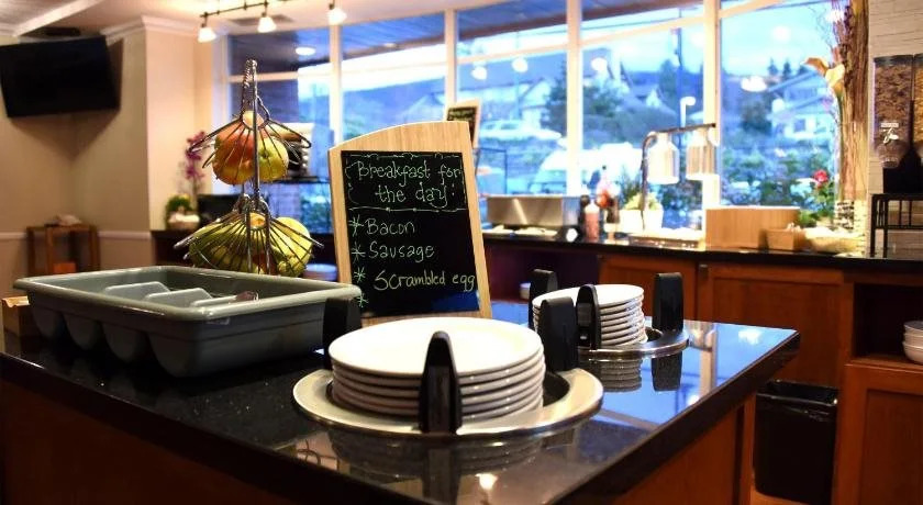 Photo - Gibsons Garden Hotel