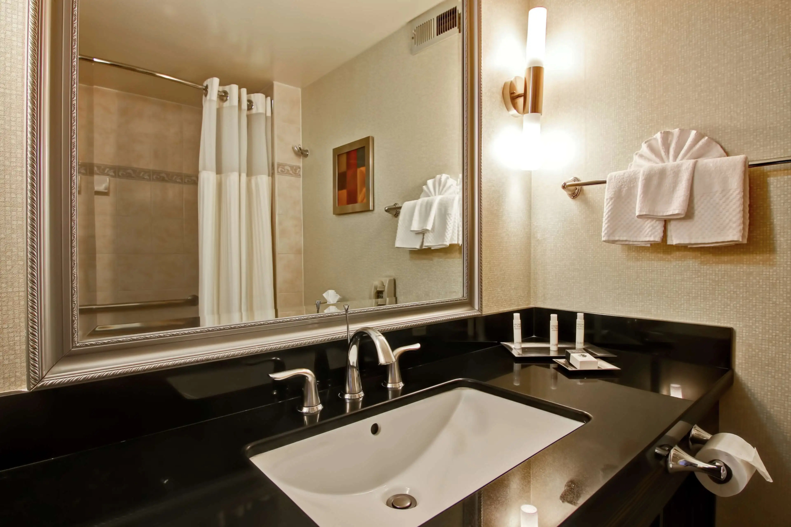 Foto - DoubleTree by Hilton Pleasanton at The Club