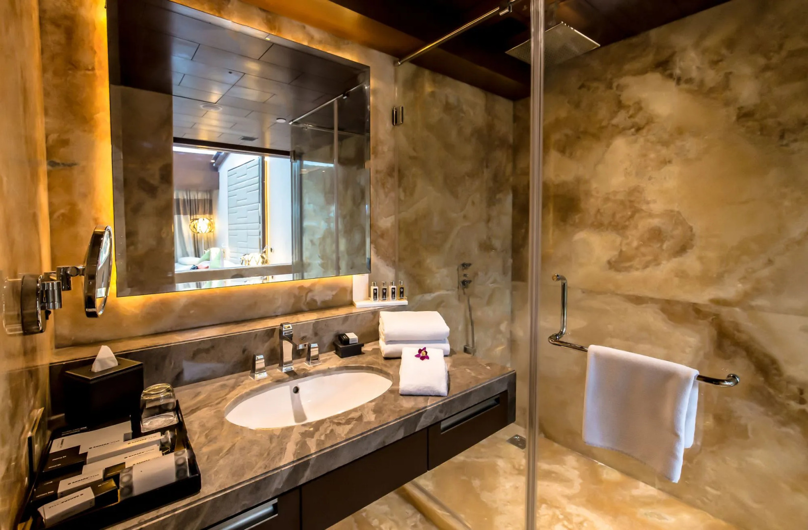 Photo - Hotel Sahara Star