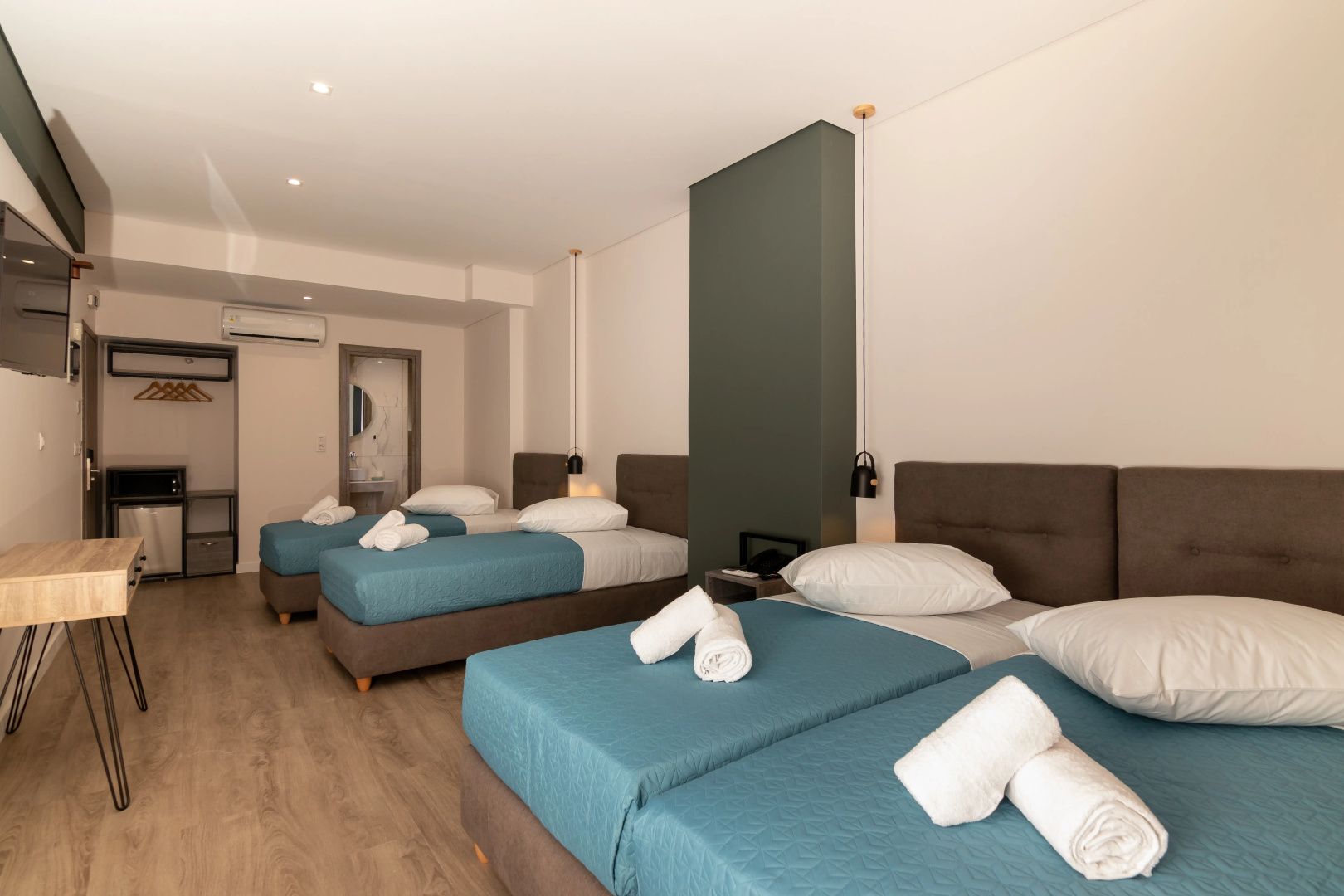 Photo - Dunlin Hotel