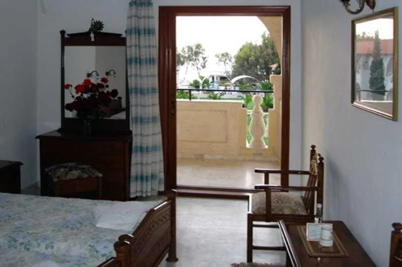 Conrad Corfu, Bild 7 von 22