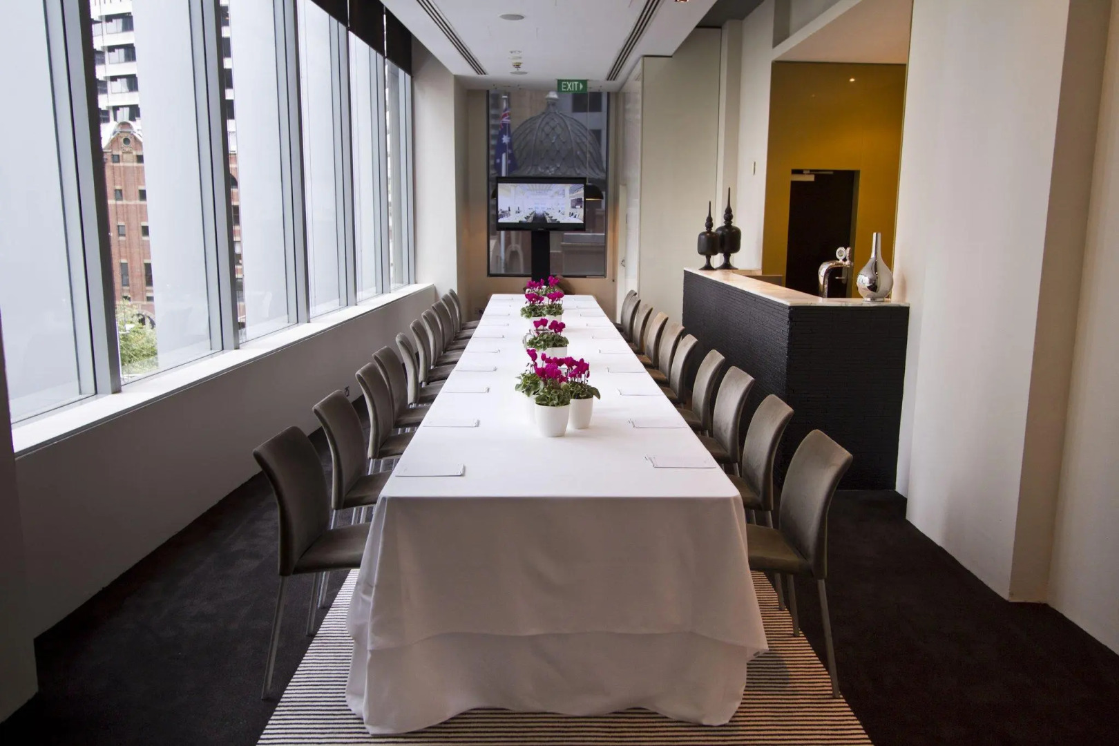 Foto - Establishment Hotel