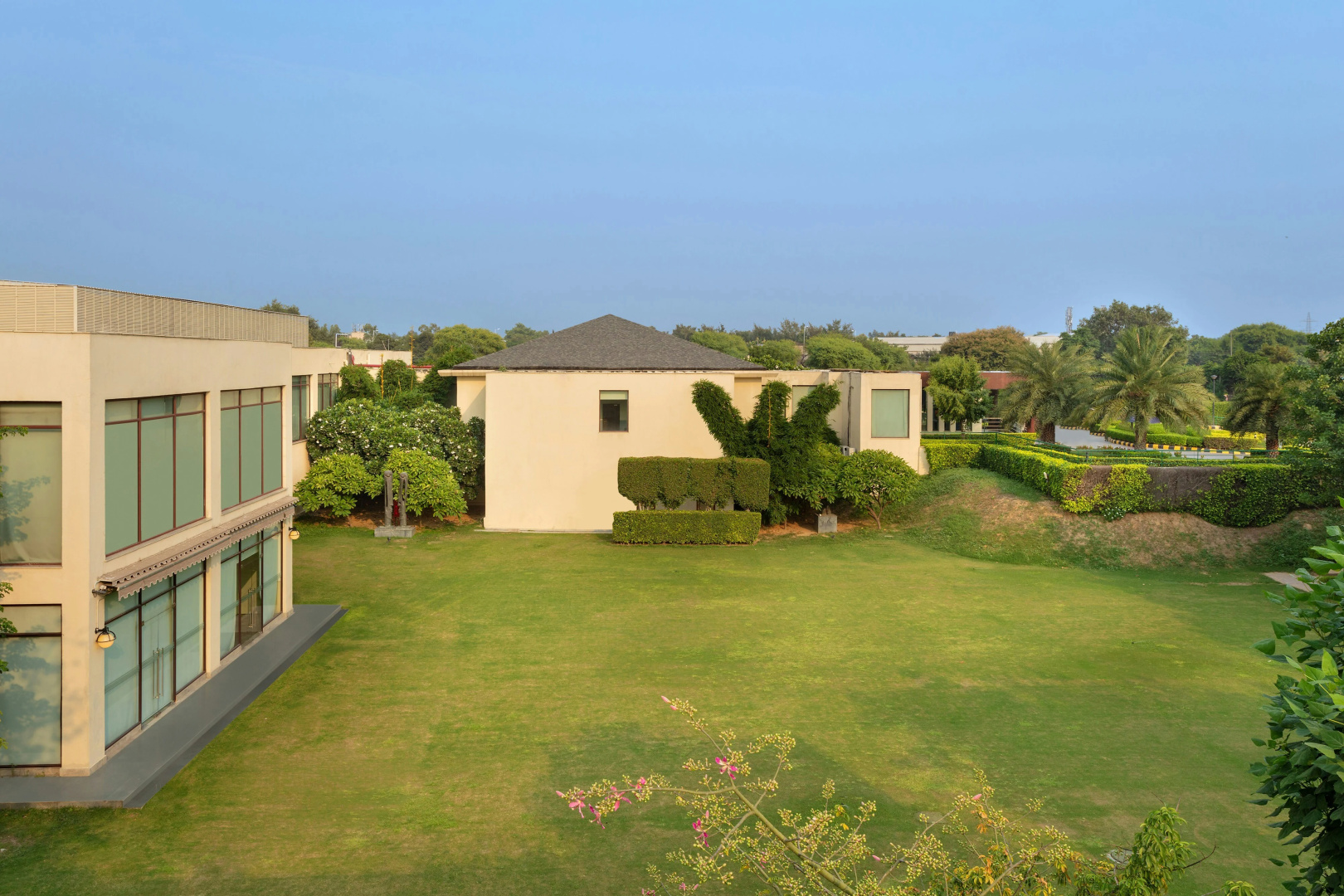 Foto - Four Points by Sheraton New Delhi, Airport Highway
