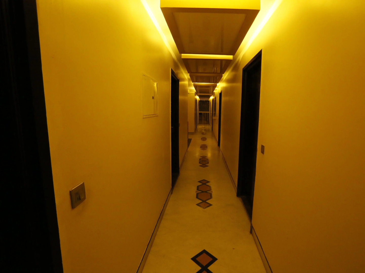 Foto - Hotel Good Times - 3 Minutes from Metro