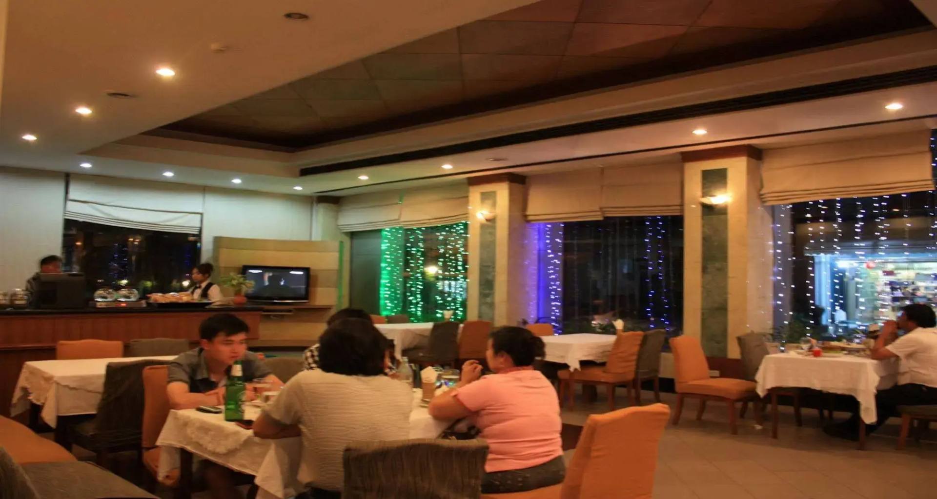 Photo - Summit Pavilion Hotel