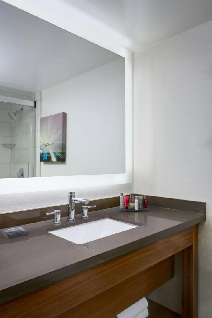 Photo - Houston Airport Marriott at George Bush Intercontinental
