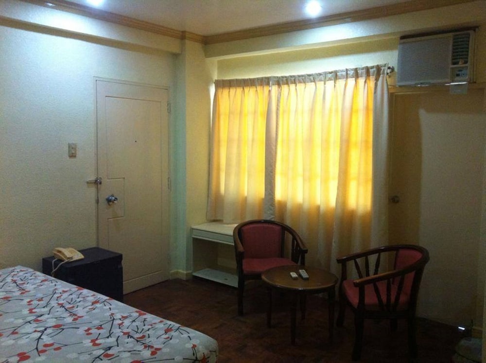 Tondaligan Beach Hotel