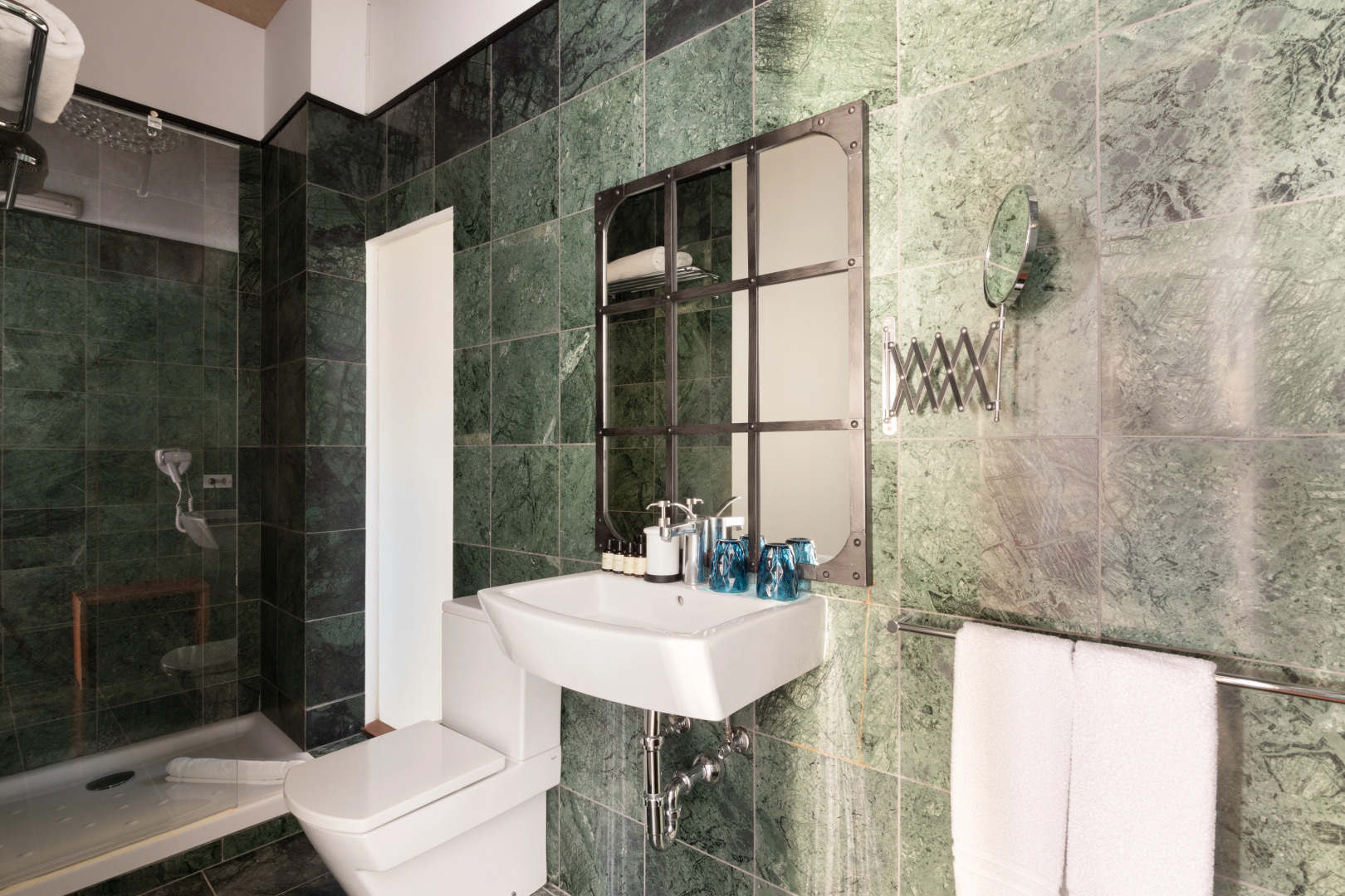 Photo - Brondo Architect Hotel