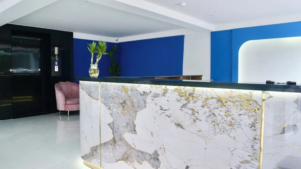 Photo - Blue Waves Hotel