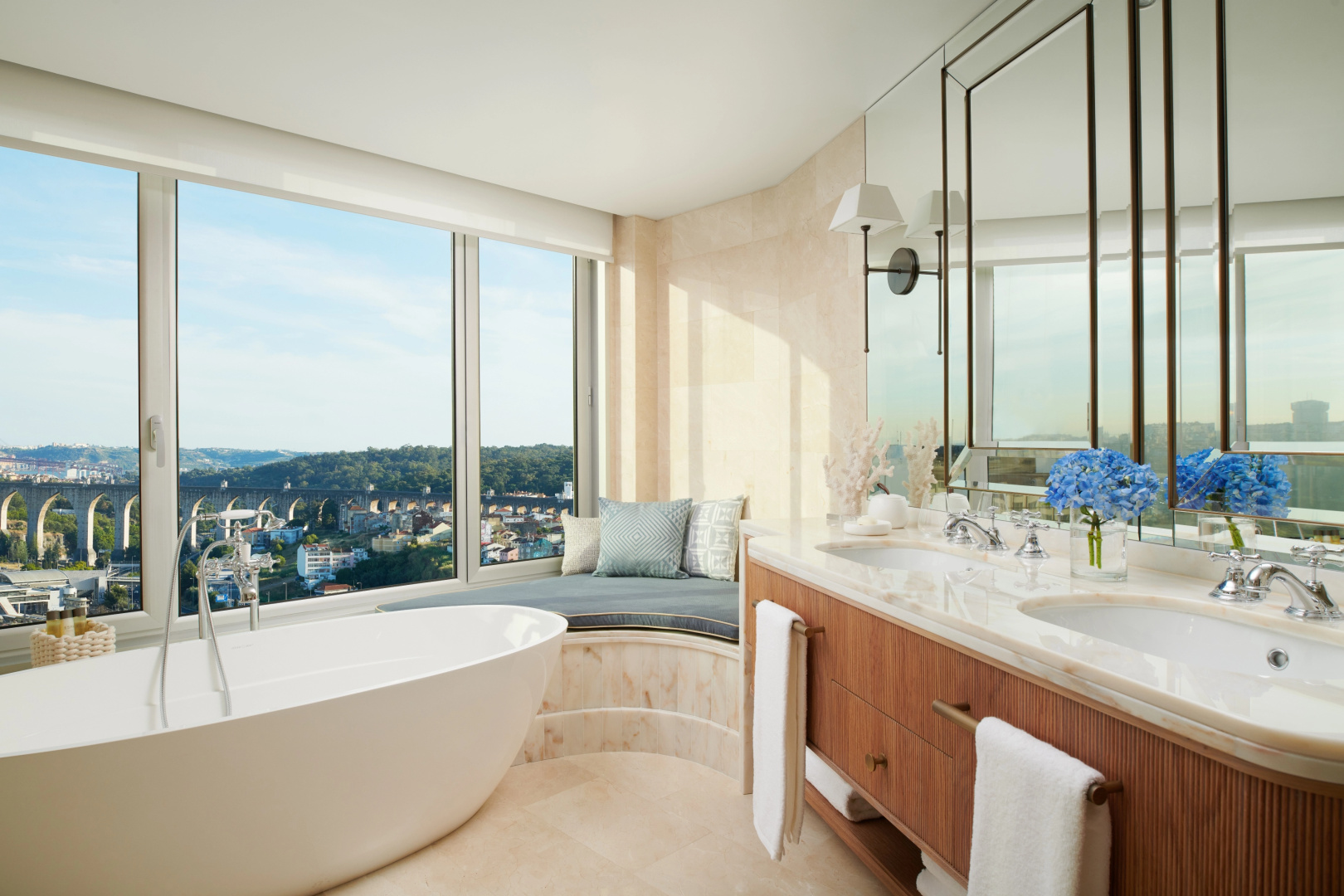 Photo - Corinthia Lisbon