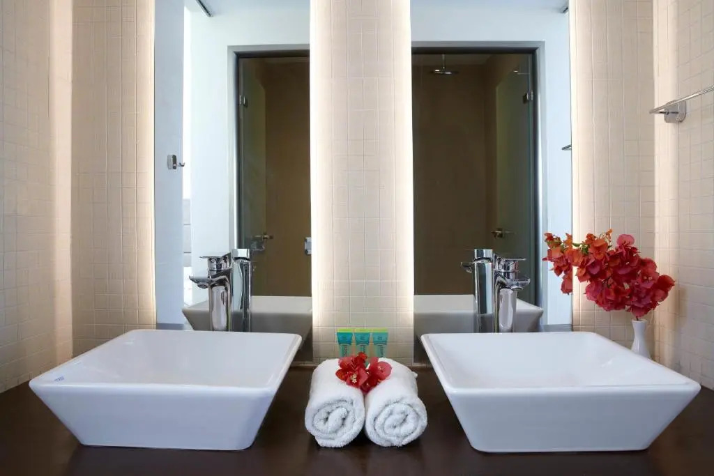 Photo - Sunshine Rhodes