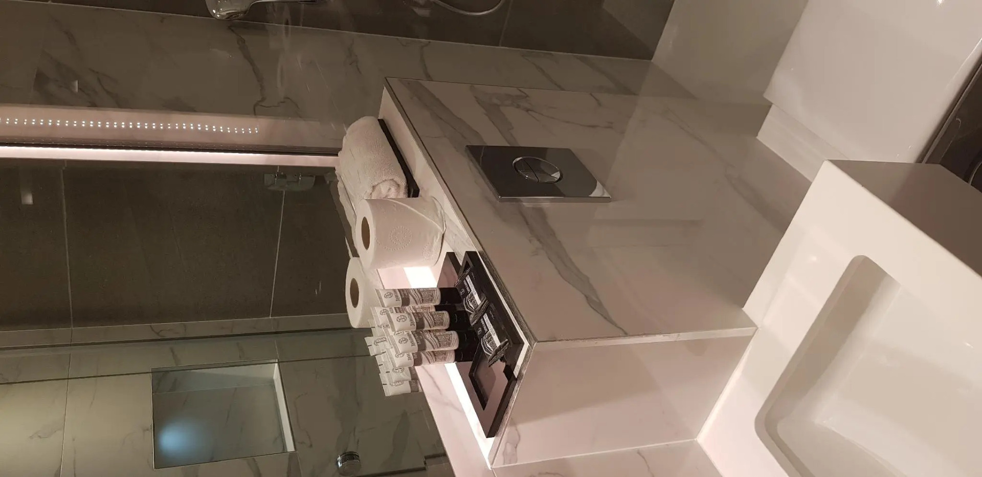 Photo - Merit Kensington Hotel