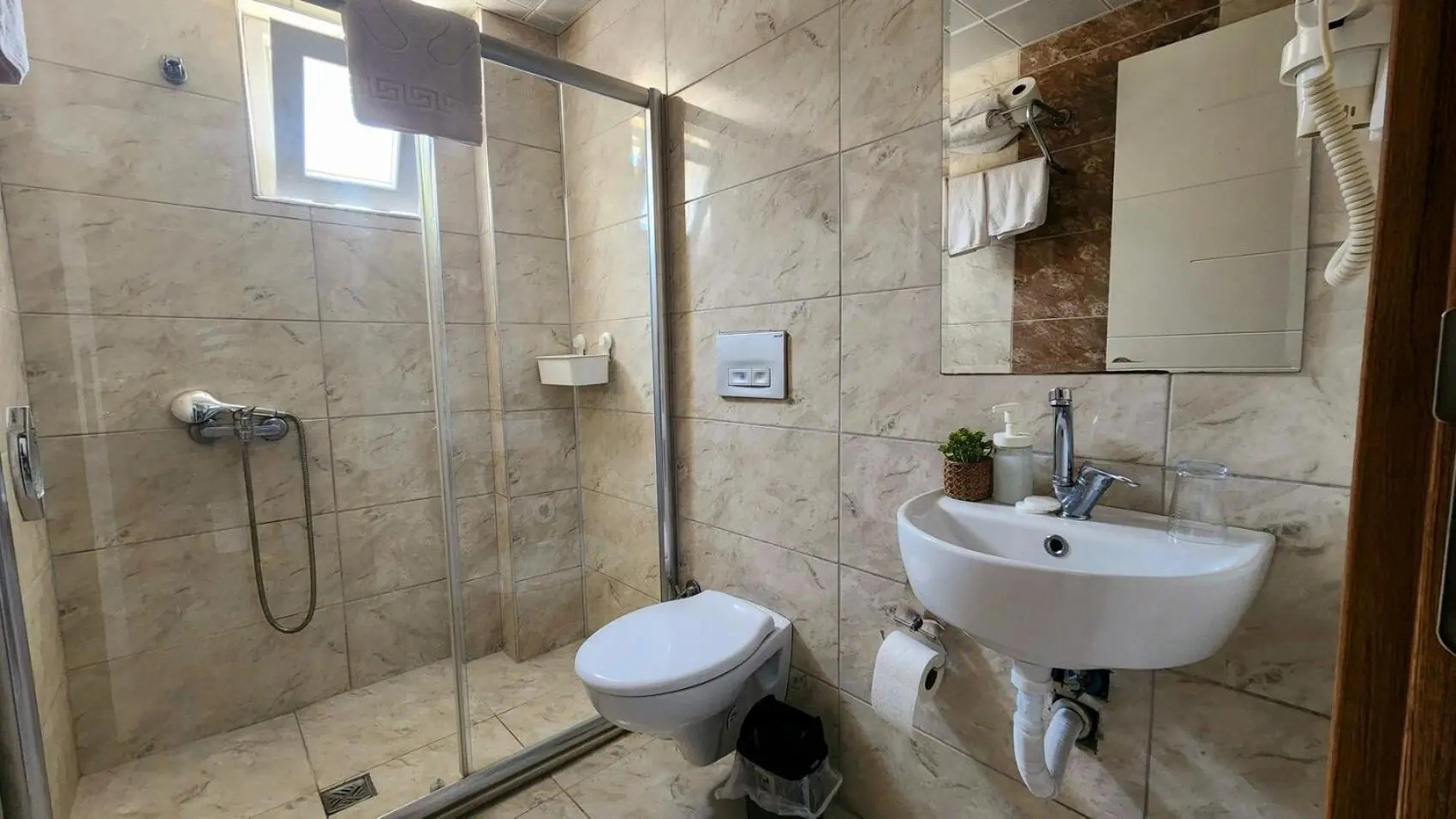 Photo - Karden Otel
