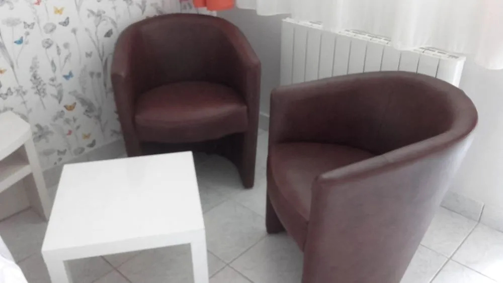 Foto - Contact hôtel - Hôtel Les Bleuets & SPA