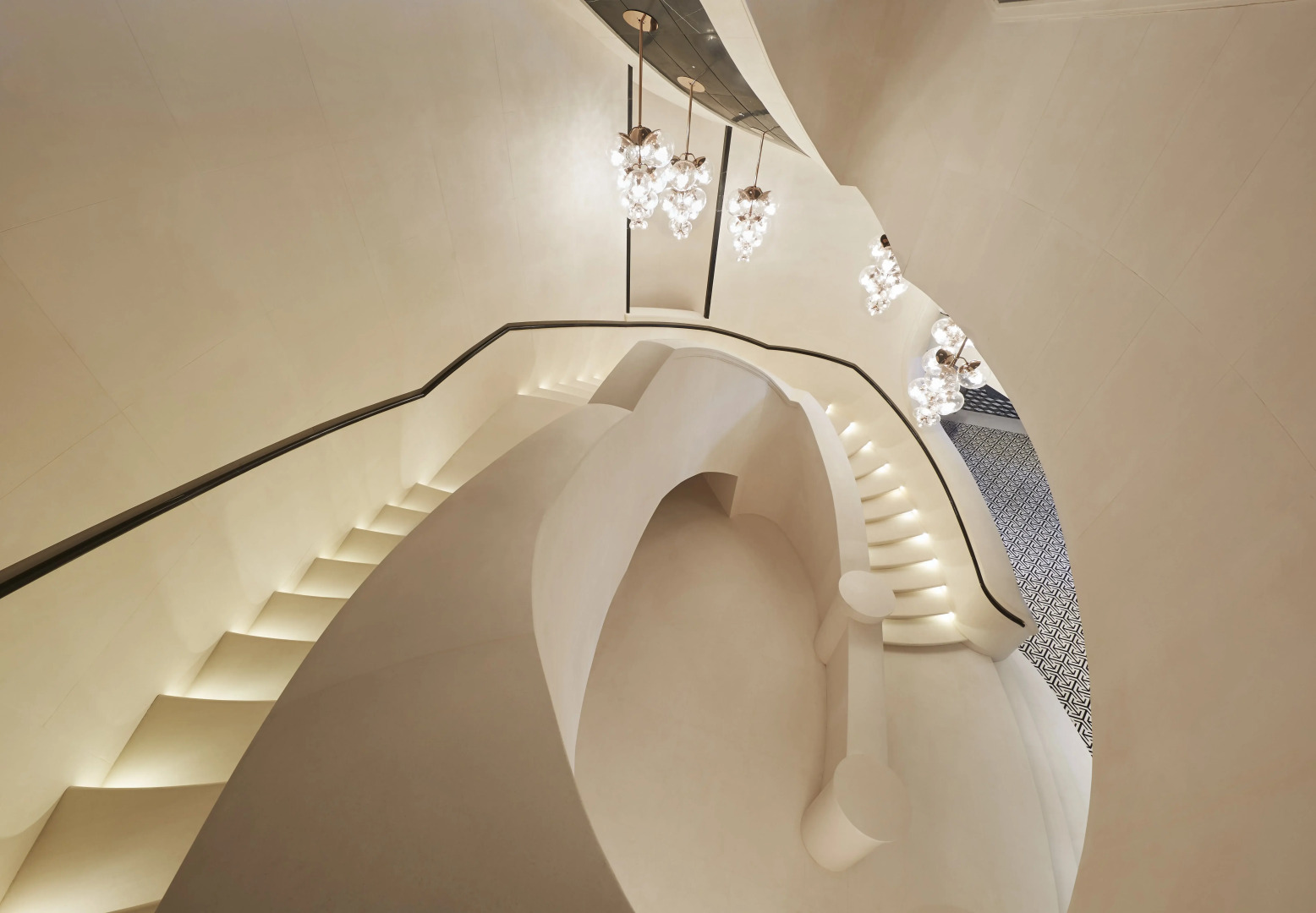 Photo - Rosewood Hong Kong