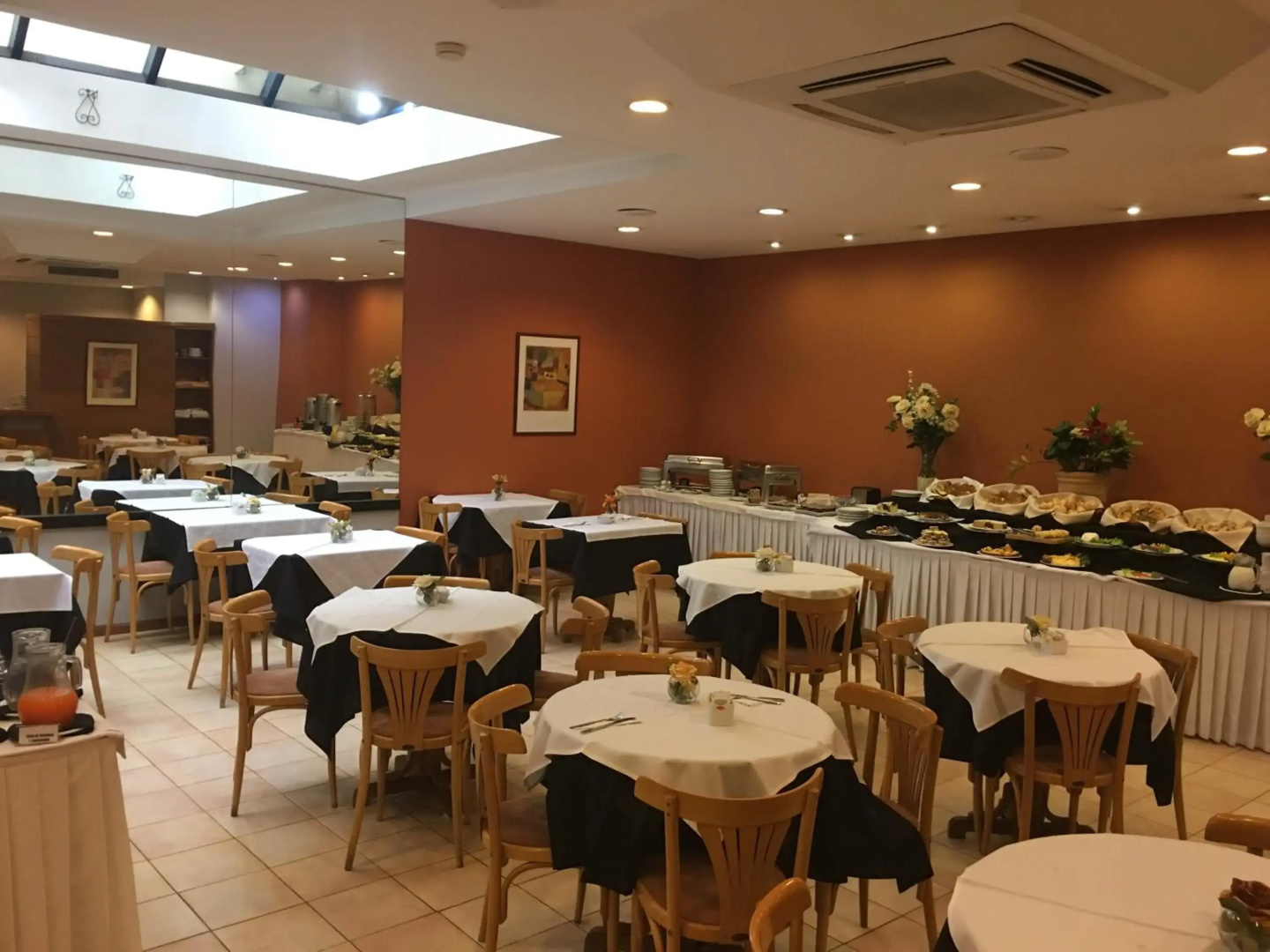 Foto - Crystal Palace Hotel