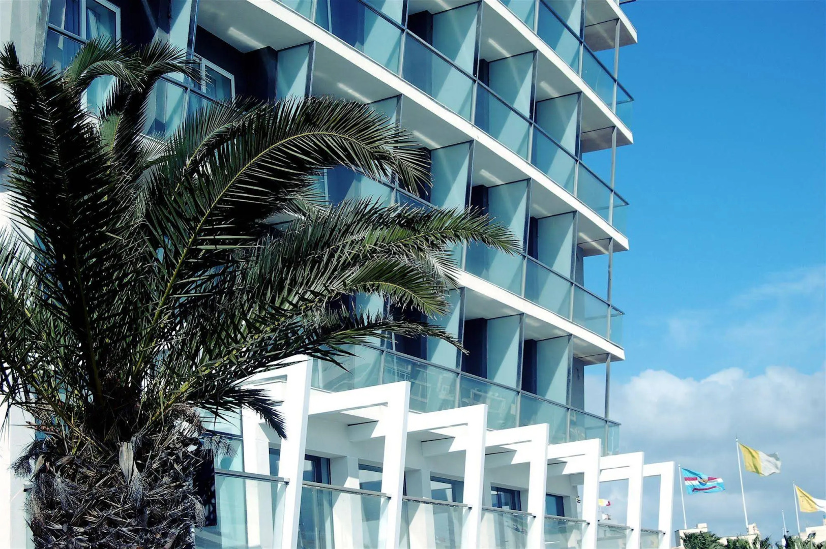 Foto - Water's Edge Hotel