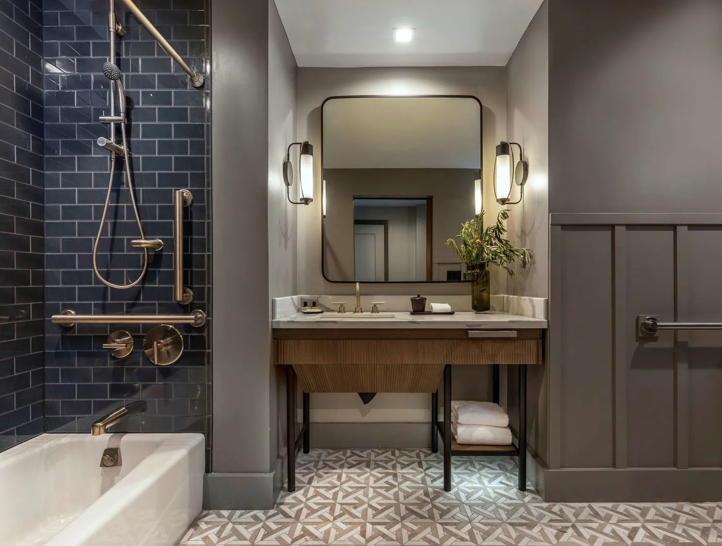 Photo - Thompson Savannah, by Hyatt