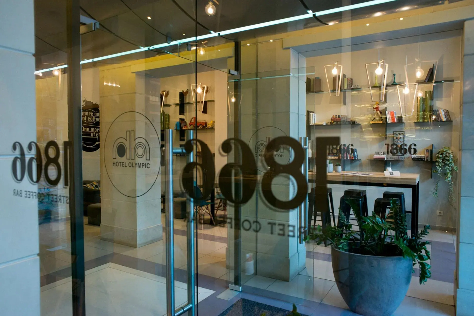 Photo - Olympic Hotel