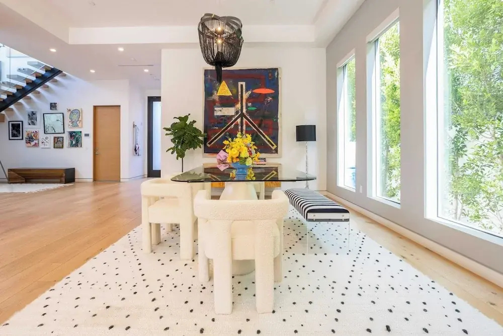 Foto - Luxe Weho Villa, Walk to Melrose Ave, Pool + Hot Tub North Vista by Avantstay