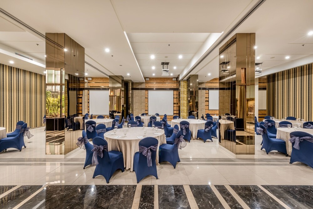 Grande Valore Hotel & Serviced Apartment