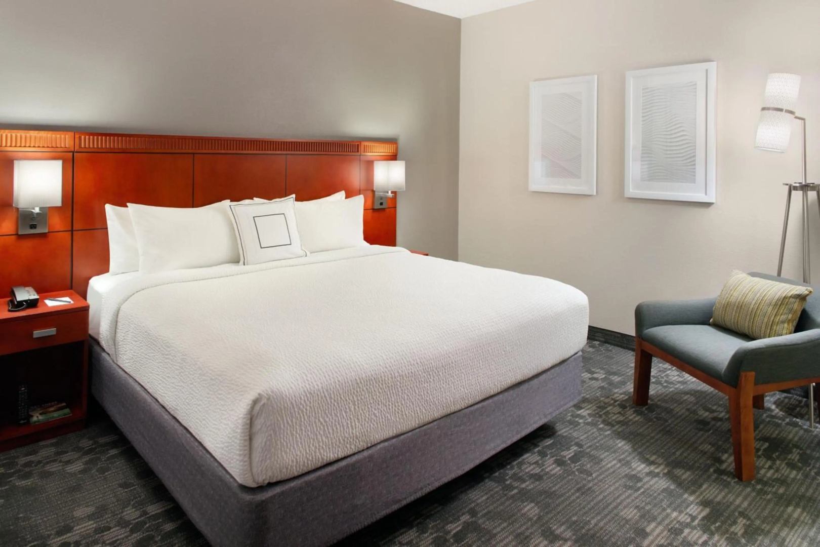 Foto - Courtyard by Marriott Nashville Airport