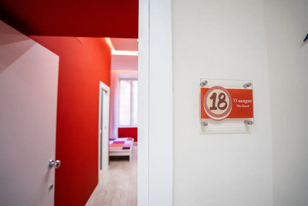 Foto - Terno Su Napoli Sanità