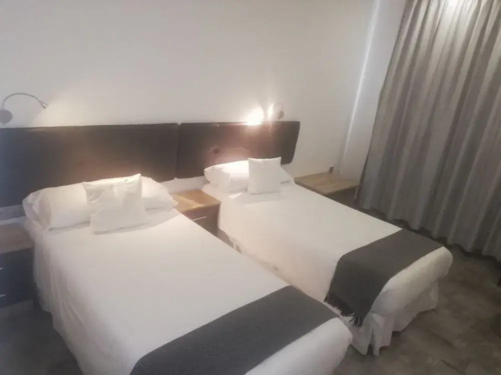 Foto - Hotel Portmán