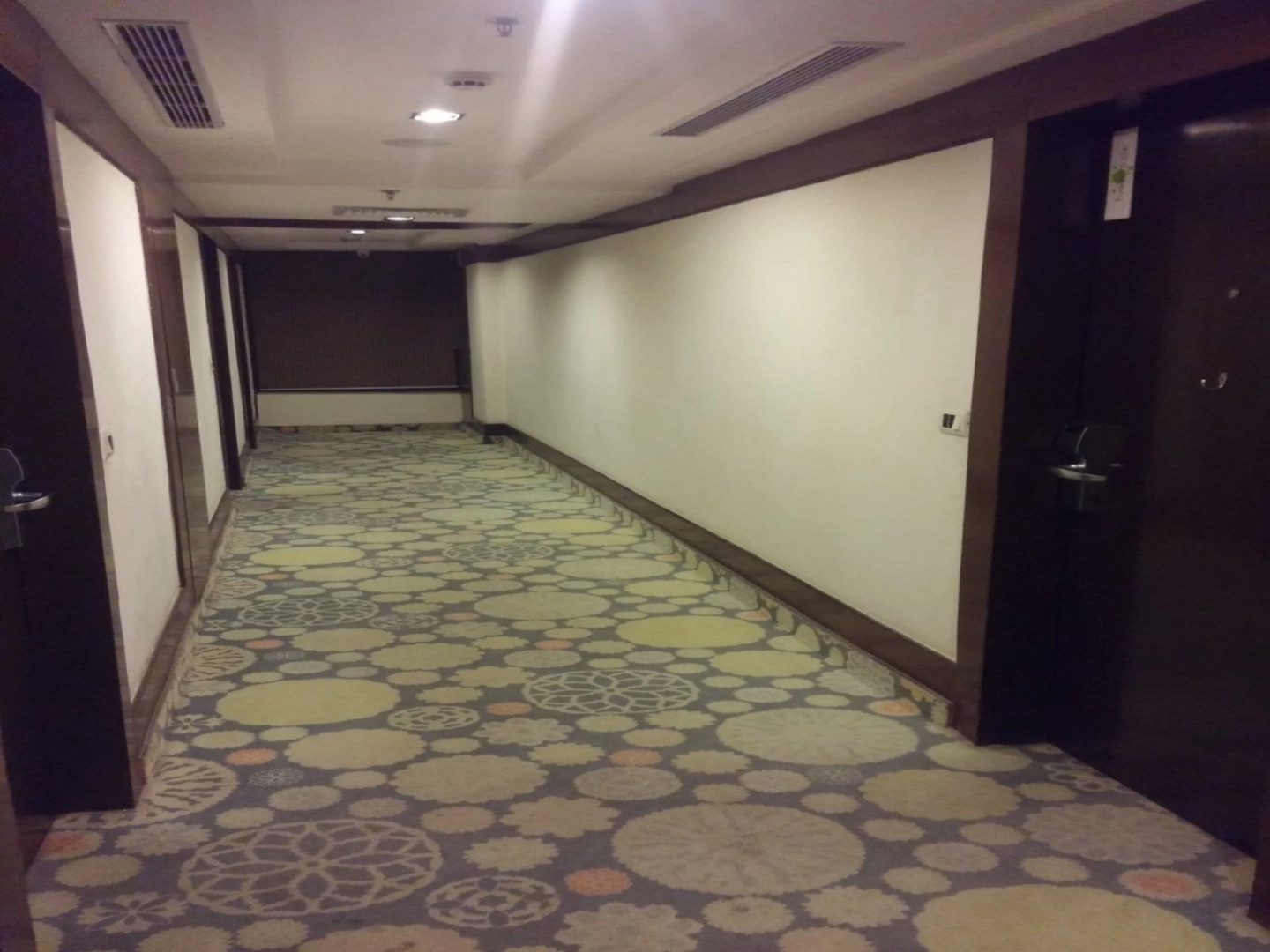 Photo - souvenir peppermint hotel