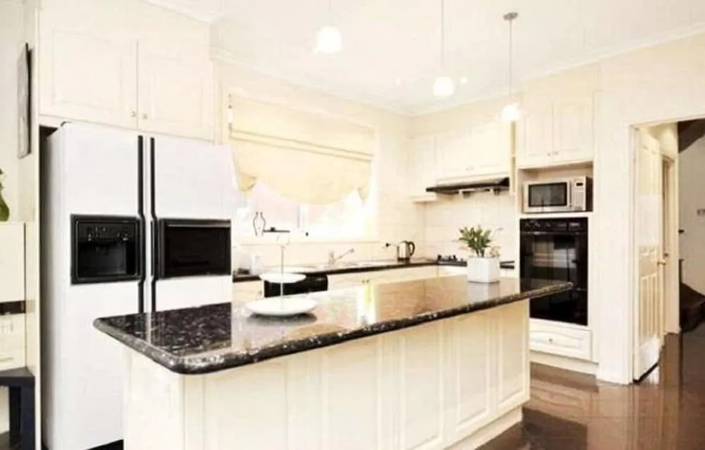 Photo - Abbotsford Private Rooms & Pods @ 15 Charles Homestay