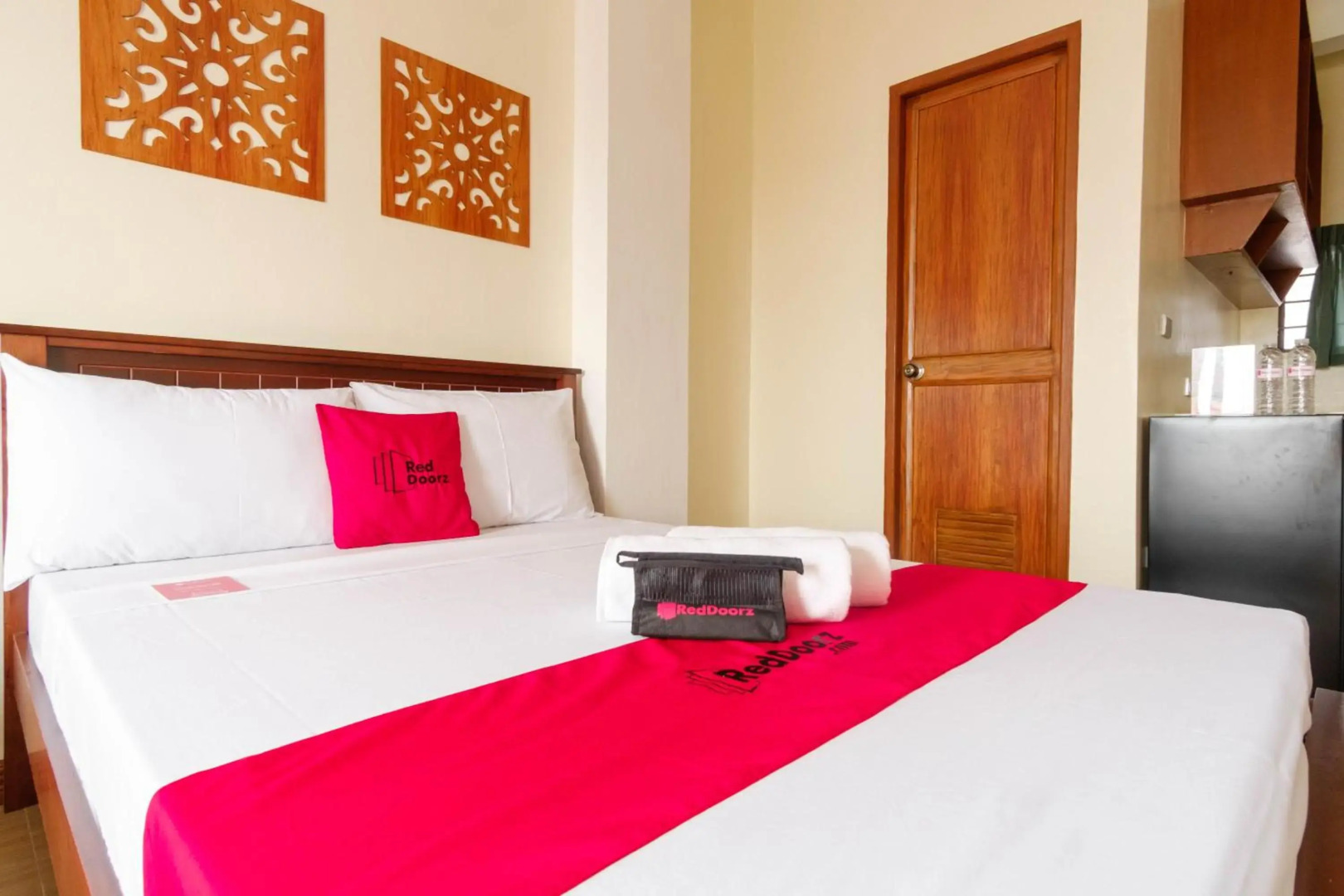 Foto - RedDoorz Plus near Johnson and Johnson Paranaque