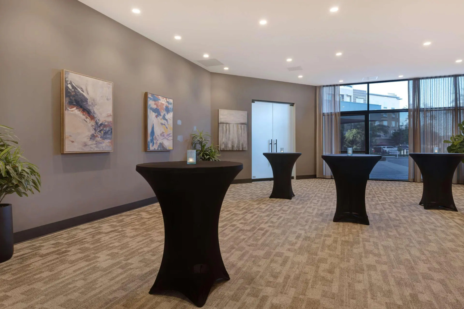 Photo - Hilton Garden Inn Anaheim Resort