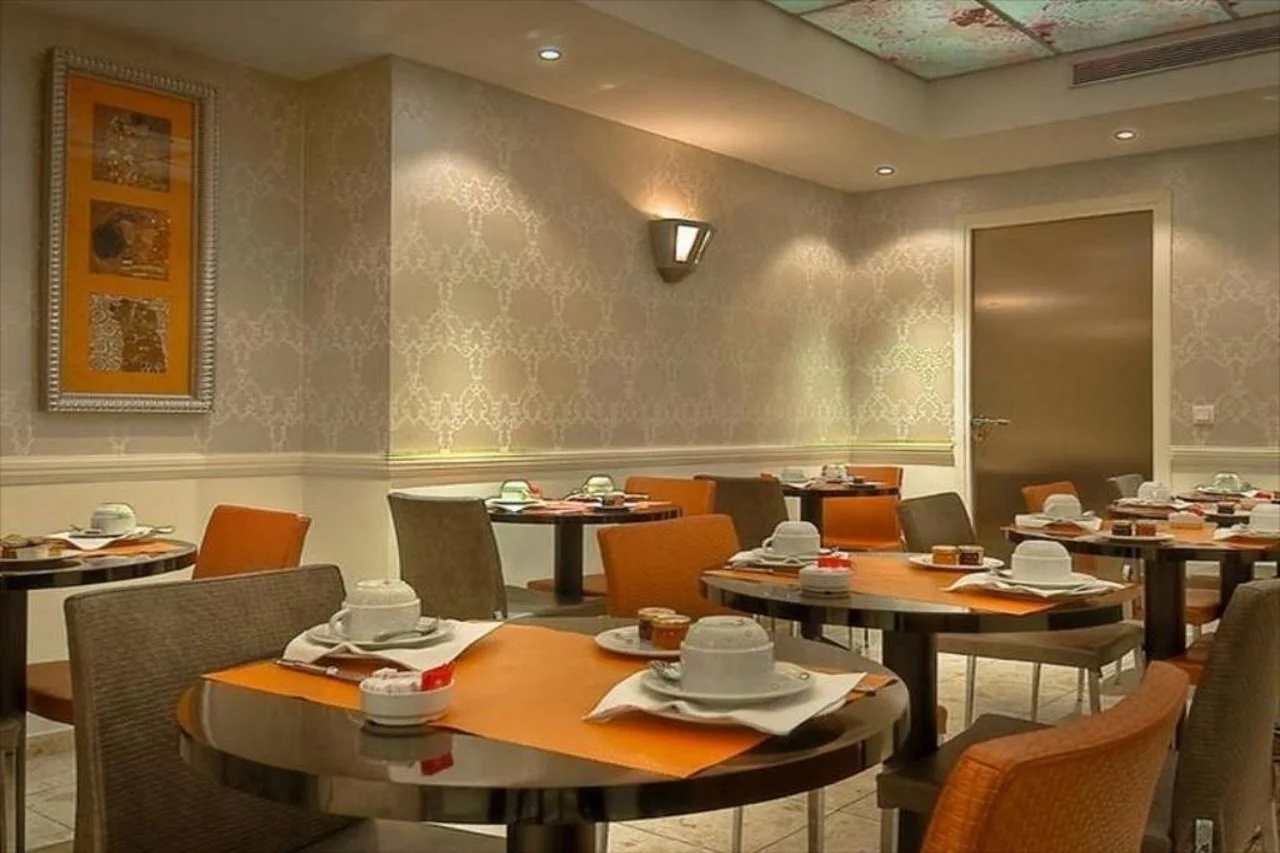 Foto - Hotel Elysees Ceramic