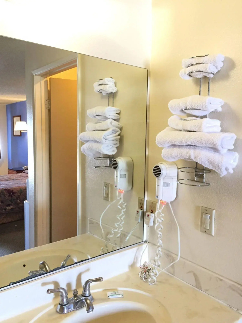 Photo - Fullerton Inn