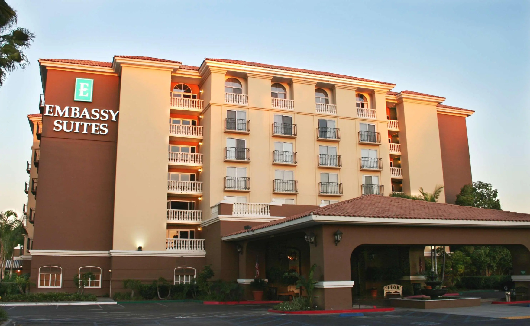 Photo - Embassy Suites by Hilton Anaheim North