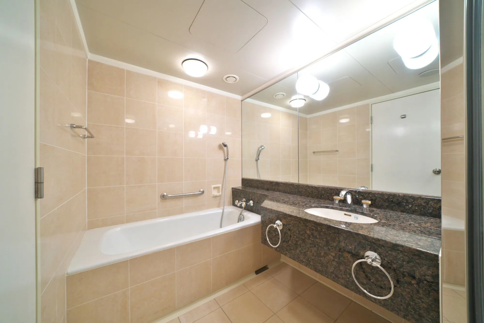 Foto - Hida Hotel Plaza