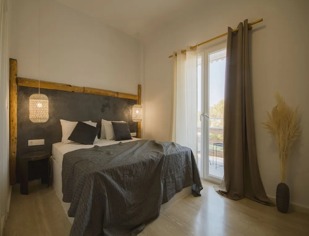Photo - BOHOTEL Messonghi - Designer's Hotel