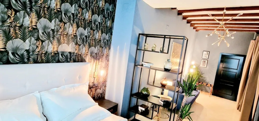 Photo - Boutique Suites