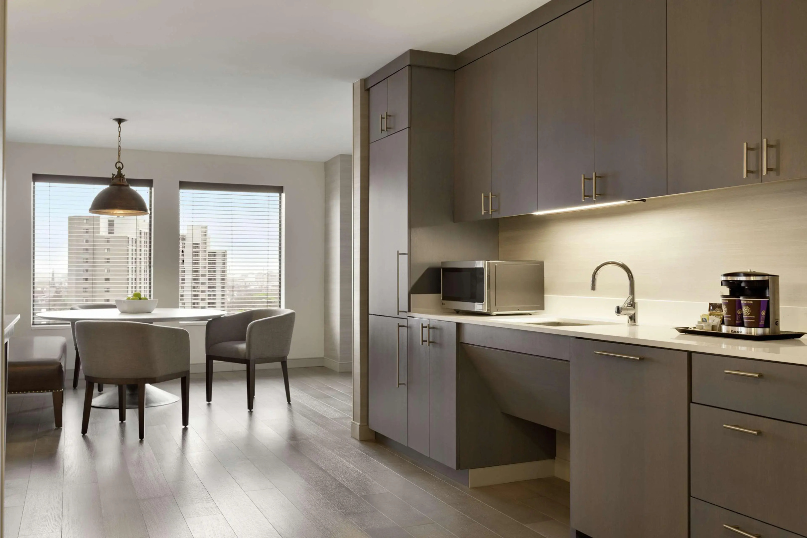 Foto - DoubleTree Suites by Hilton Hotel Boston - Cambridge