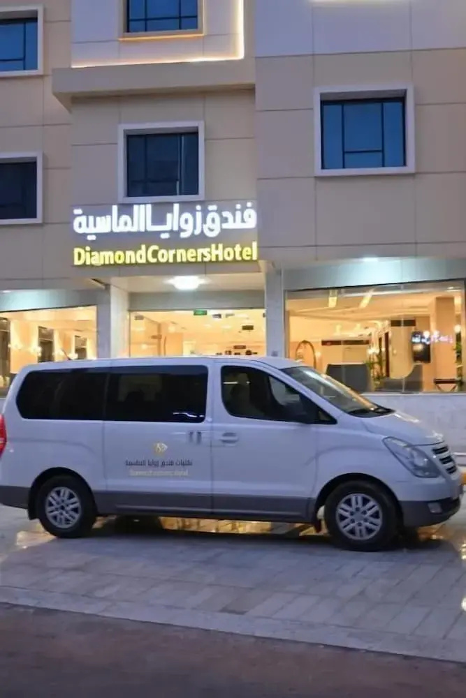 Photo - Diamond Corners Hotel