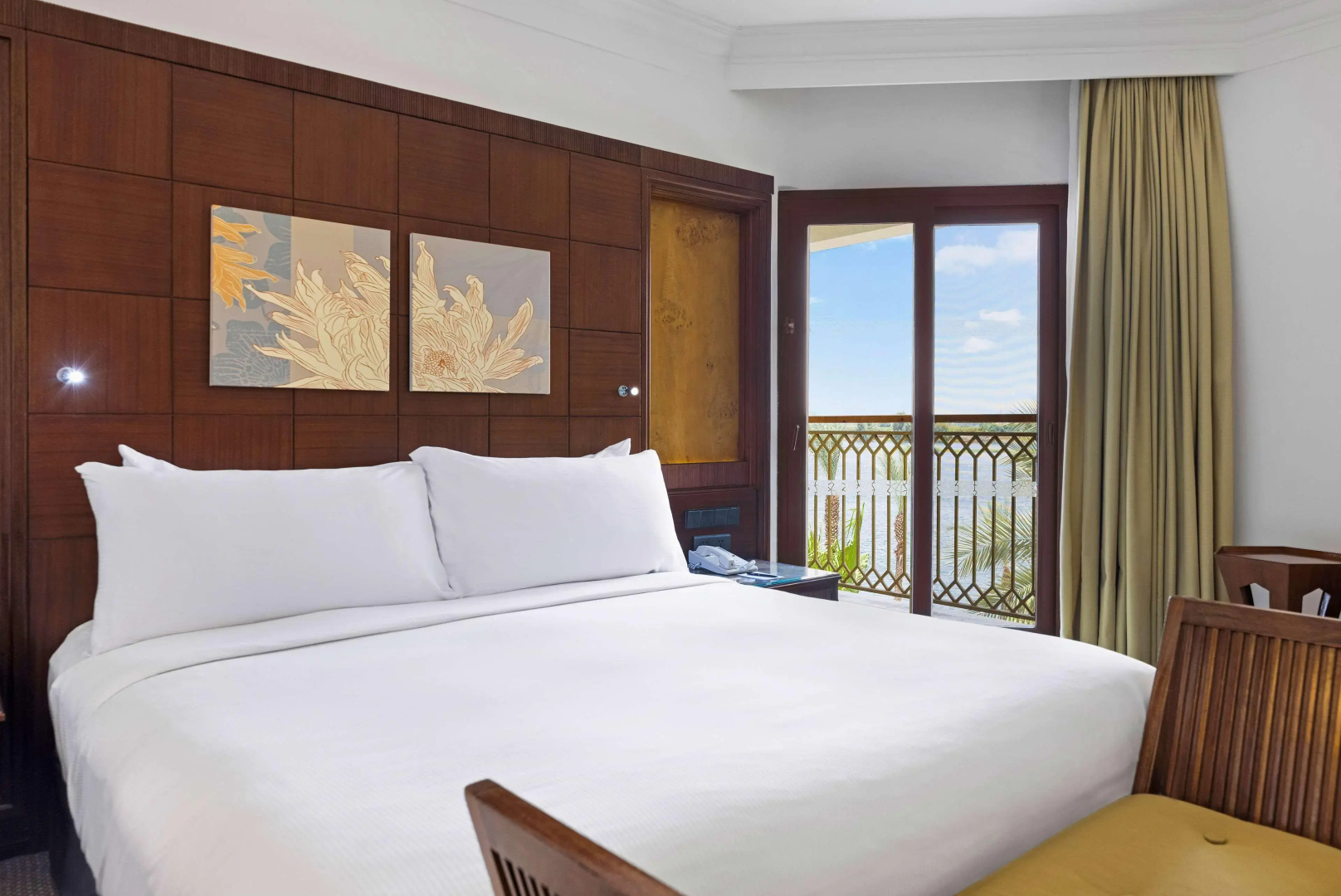 Photo - Hilton Luxor Resort & Spa
