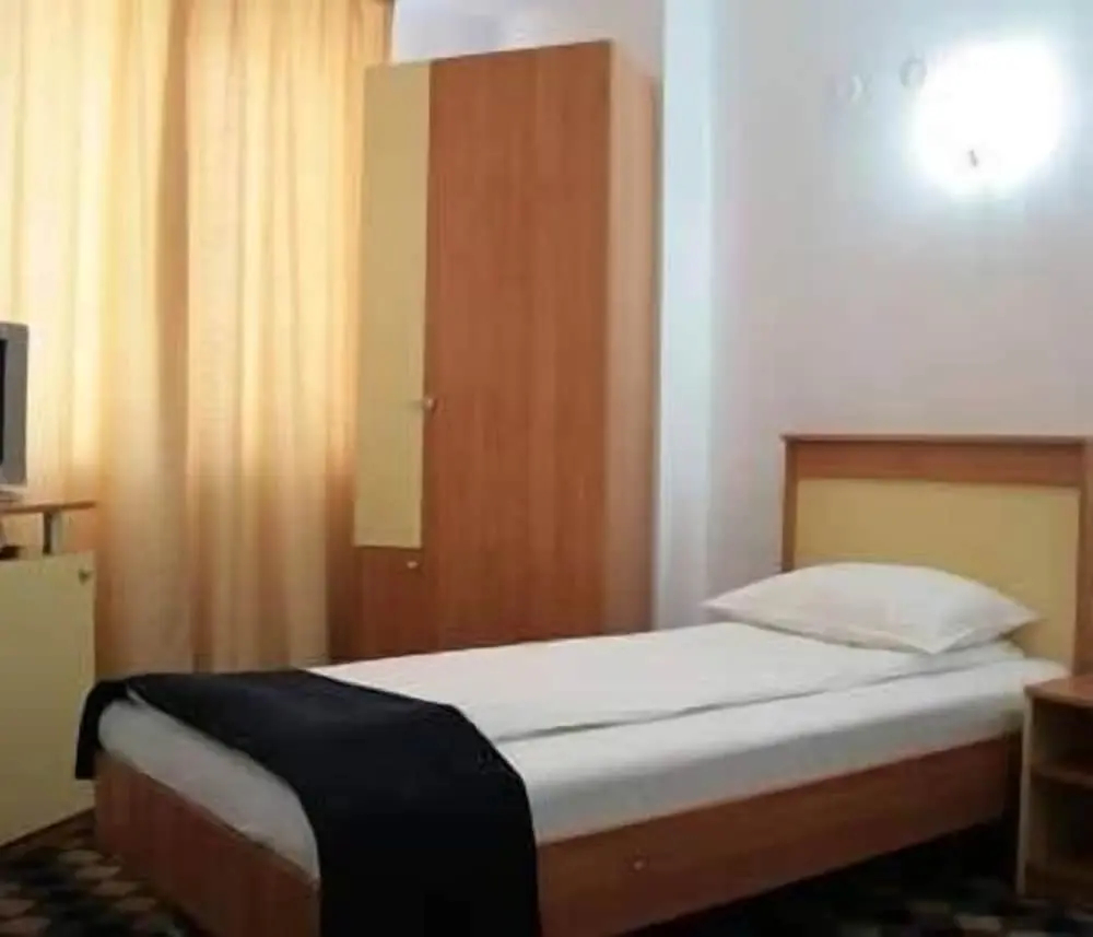 Photo - Plus Hotel