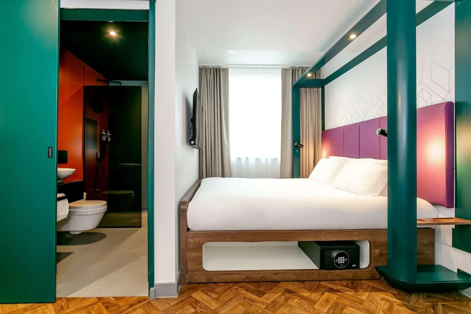 Photo - YOTEL Manchester Deansgate