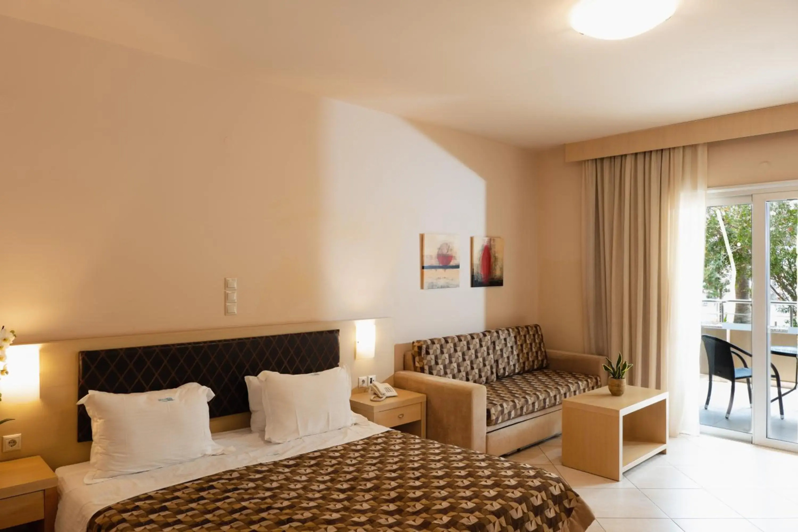 Photo - Molos Bay Hotel