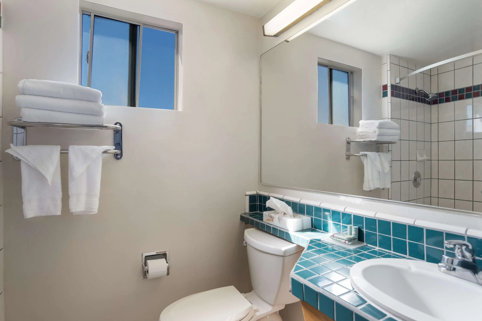 Photo - SureStay Hotel by Best Western San Rafael